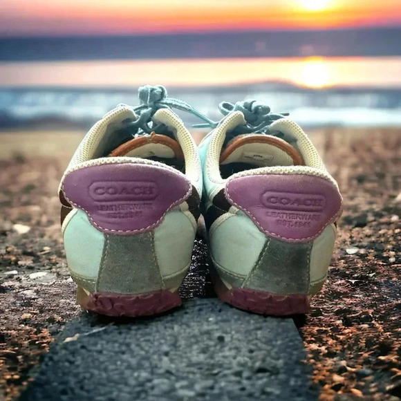 Coach shoes (style: Nikki) - Picture 2 of 9